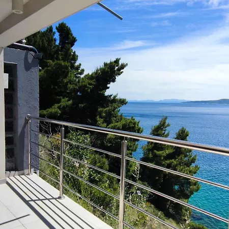 Rift Luxury Apartament *