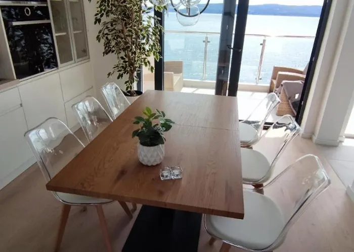 Rift Luxury * Marusici (Split-Dalmatia)